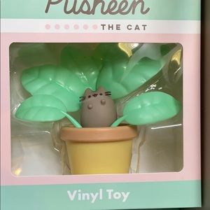 Pusheen box vinyl figure